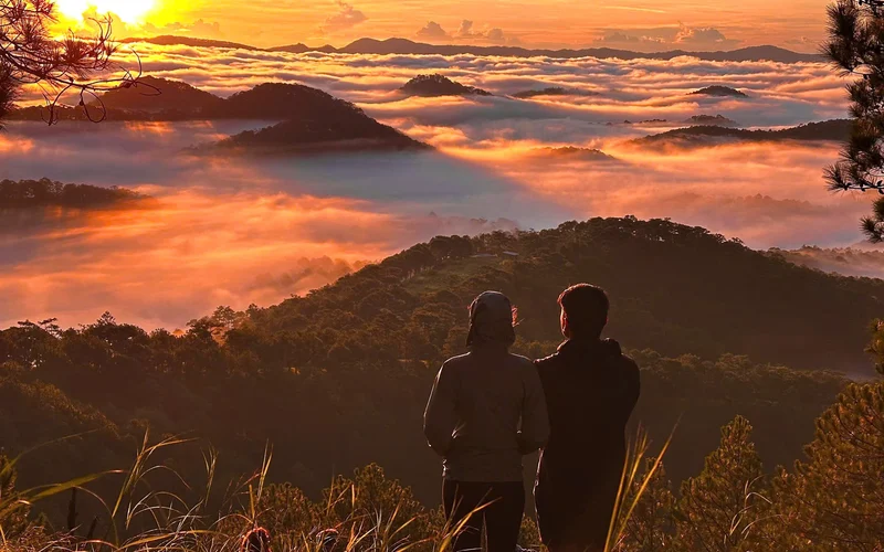 Da Lat Hon Bo Peak Sunrise Trekking Tour with Coffee