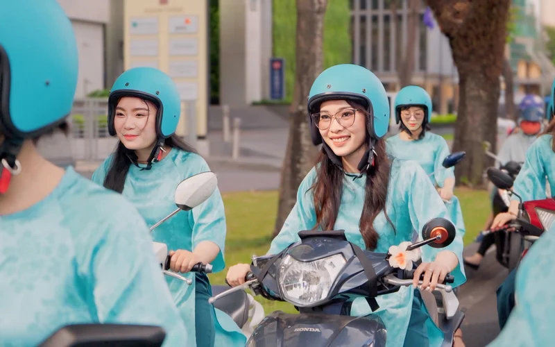 Best value tour: Female Rider | Private Saigon Vegan Food Tour by Scooter | From only 39 USD
