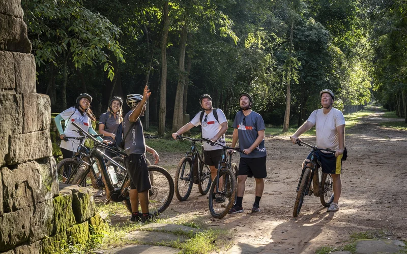 Siem Reap: Bike the Angkor Temples – Full-Day 30km Tour with Lunch