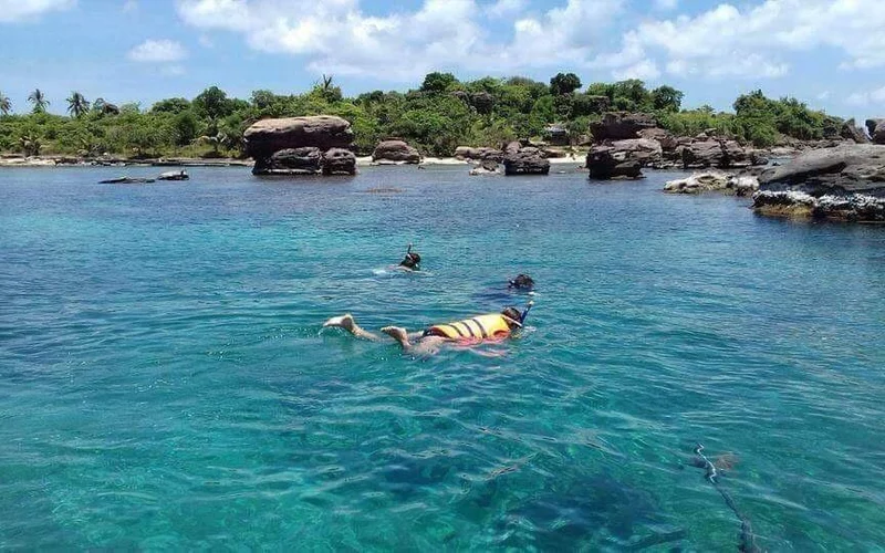 Snorkeling and Fishing Day Tour in Phu Quoc