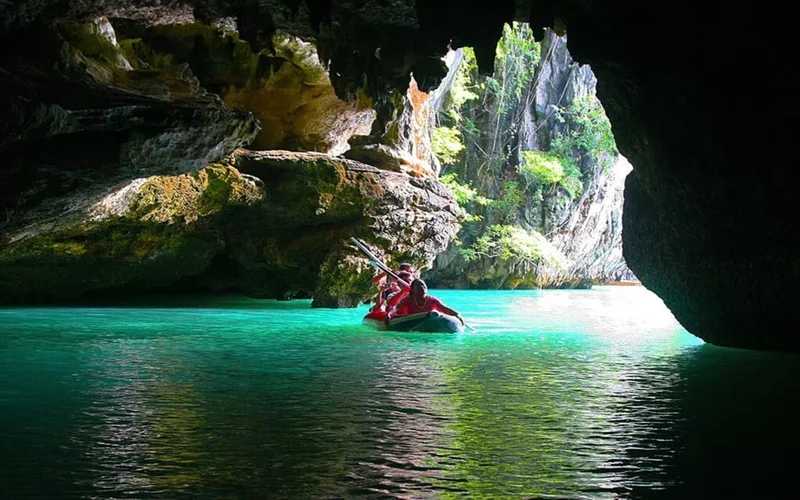 Exceptional rating tour: Phuket Phang Nga Bay & James Bond Island Full-Day Boat Tour with Sea Canoeing | 4.9 rating