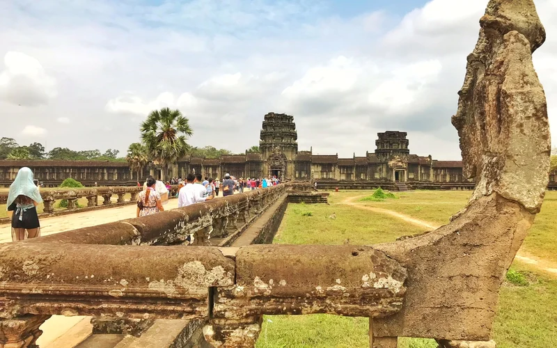 Luxury Tour: 3 Day Angkor Exploration Private Tour by Tuk-Tuk