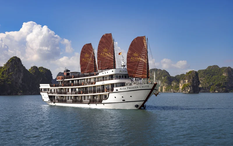 Alisa Premier Luxury 2D1N Cruise: Ha Long Bay, Sung Sot, Ti Top
