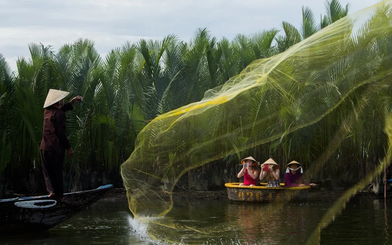 Vietnamese Cooking Class, Market Tour & Coconut Forest Basket Boat