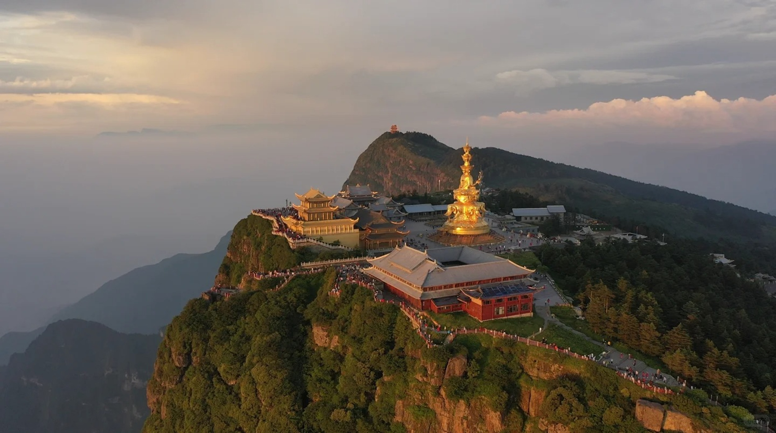 2-Day Emei Mountain & Leshan Giant Buddha Tour in Sichuan (Emei Mountain  Golden Summit + Leshan Giant Buddha + Complimentary Sichuan Opera  Face-Changing Show + Local Specialty Cuisine + Round-Trip Transfer within  Chengdu 3rd Ring Road ...