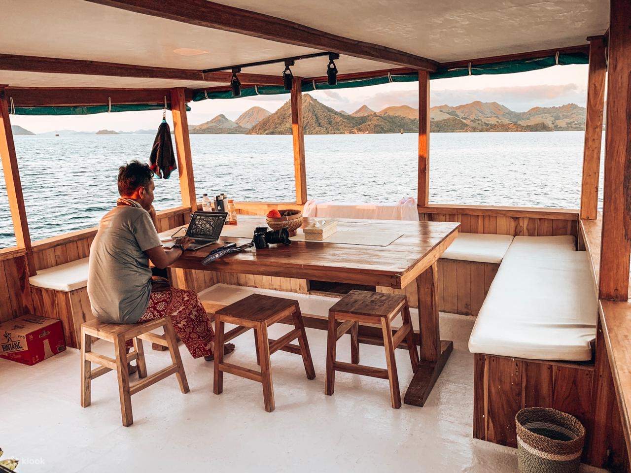 Balbina House Labuan Bajo Komodo interior living space