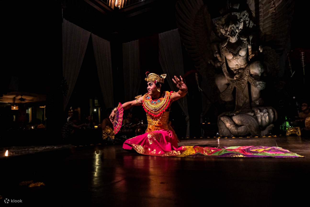 Gran Hotel Bali cultural activity event
