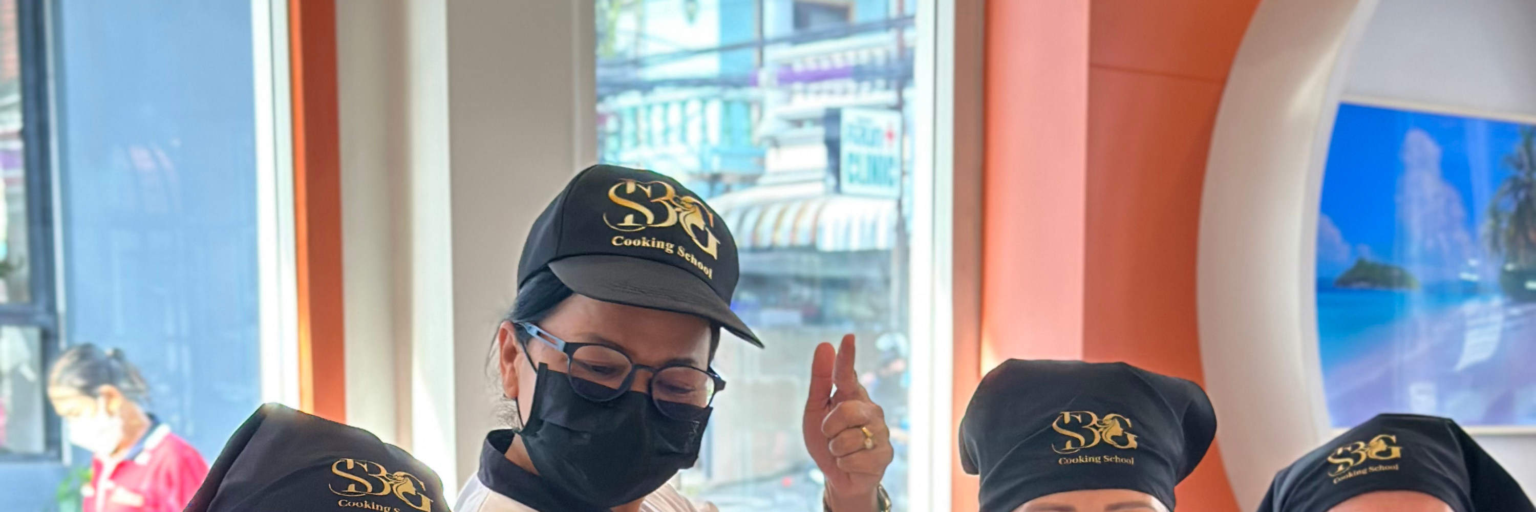 Kelas Memasak Thailand Otentik di SBG Cooking di Phuket, Patong