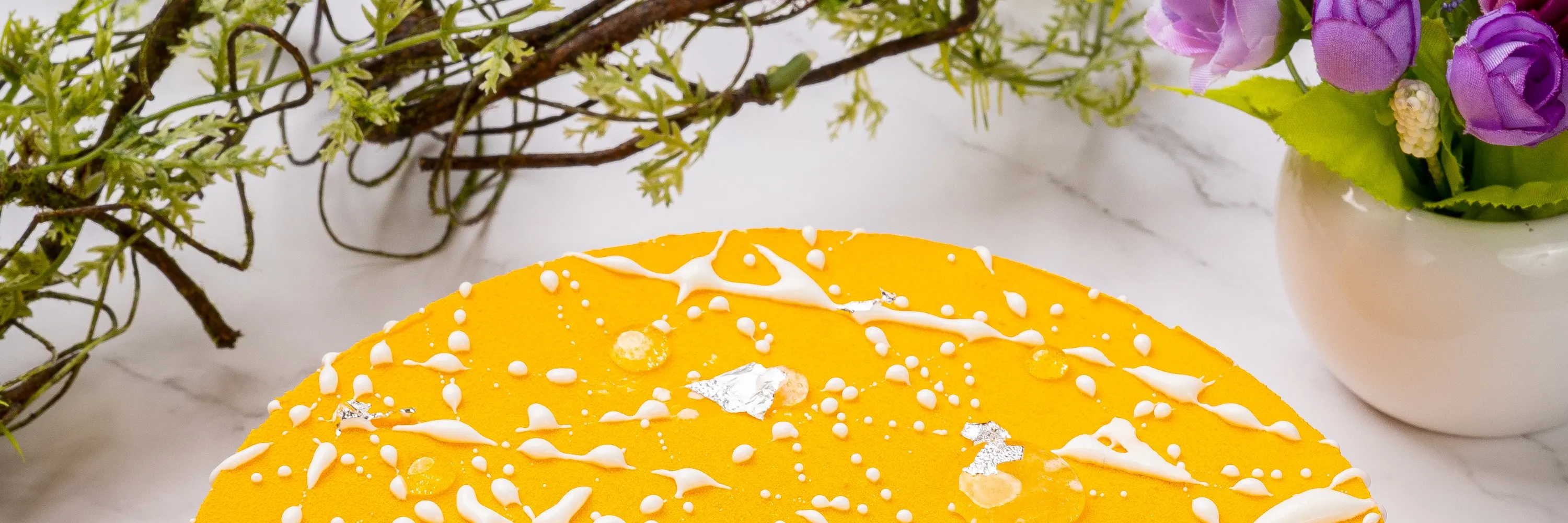 Japanese Yuzu & Pineapple Entrements Cake