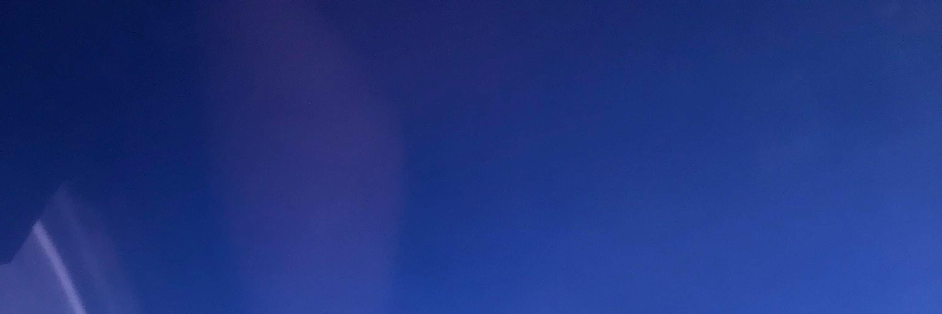 Pemandangan Gunung dari Tingkap Kapal Terbang