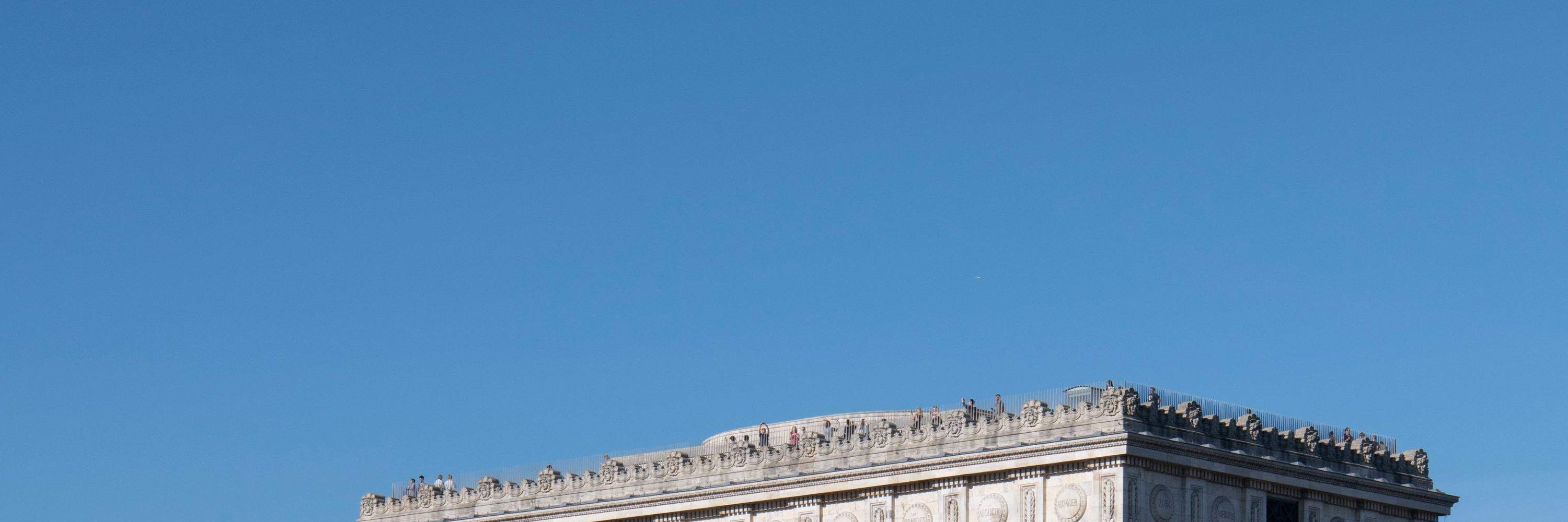 凱旋門屋上チケット