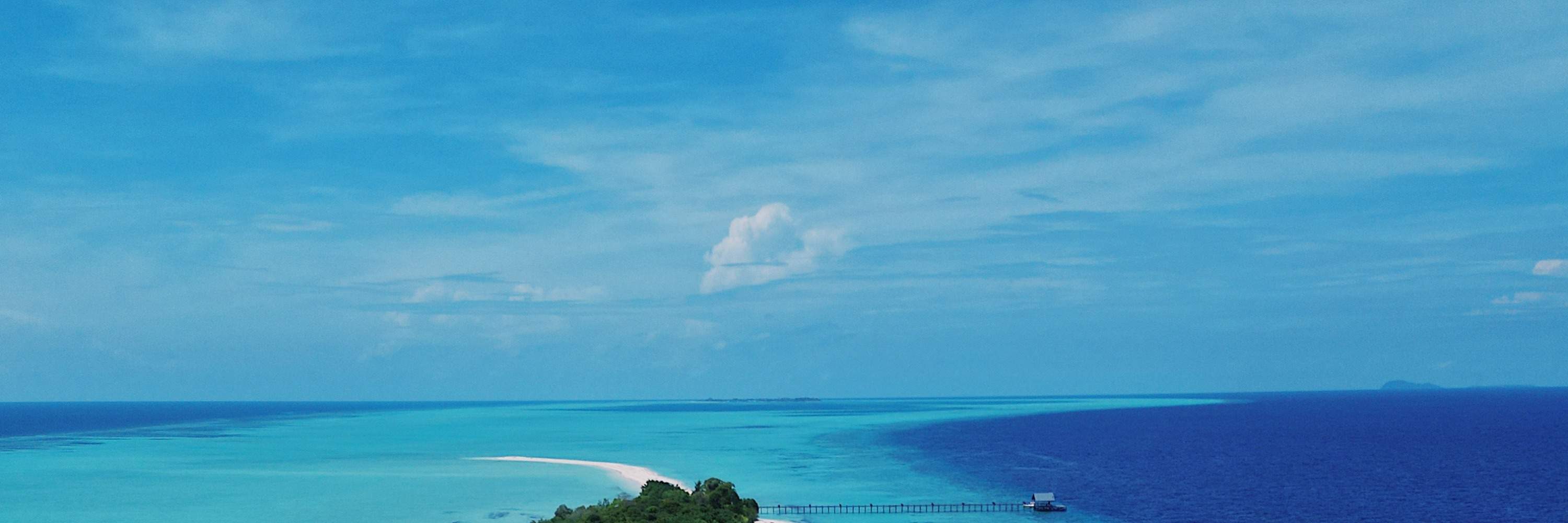 Đi bộ trên bãi biển Semporna