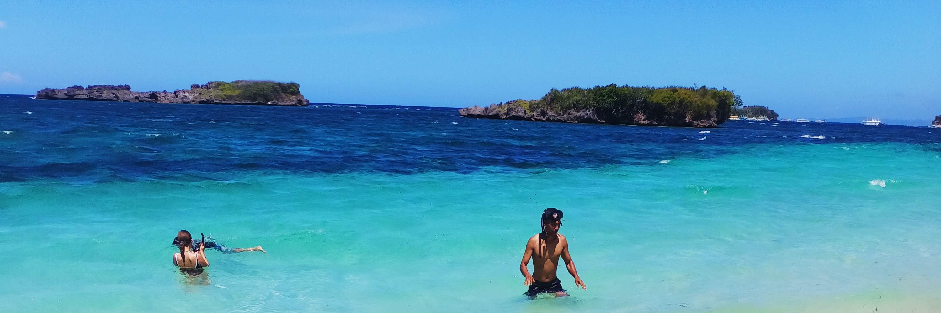 보라카이의 아름다운 해변에서 즐거운 시간을 보내세요!