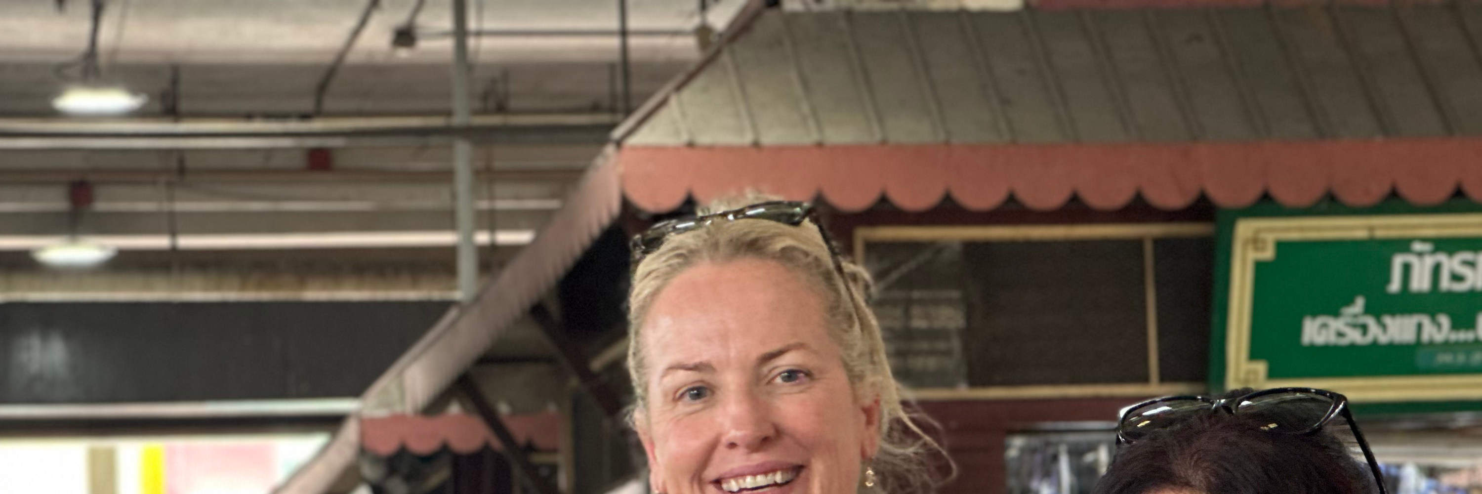 Lớp học nấu ăn Thái đích thực tại SBG Cooking ở Phuket, Patong