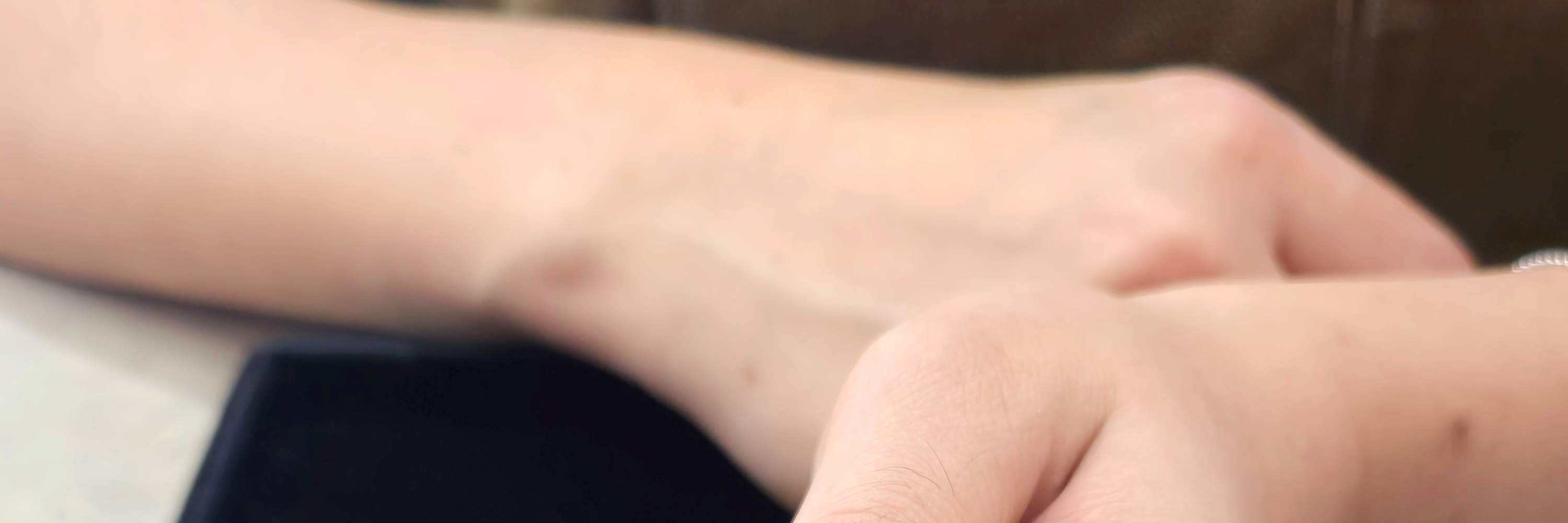 Suvenir Perjalanan Korea Terbaik! Stempel buatan tangan ini, yang dirancang dan diukir secara pribadi oleh anda di Seoul, jantung K-Pop dan K-Drama, akan menjadi suvenir terbaik untuk secara jelas menyimpan kegembiraan kunjungan anda ke Korea. Bagikan pen