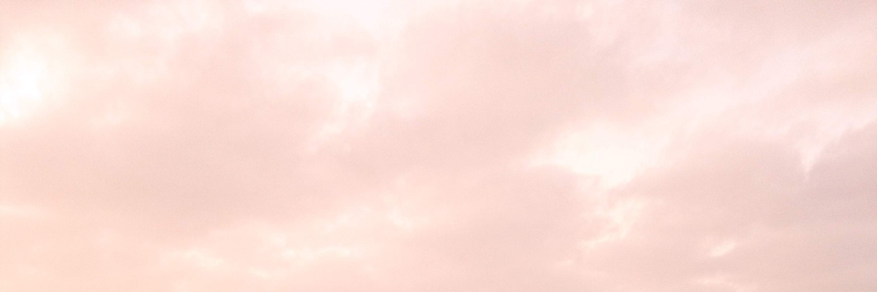 윈덤 다낭 골든 베이 호텔의 인피니티 풀에서 즐기는 플로팅 조식