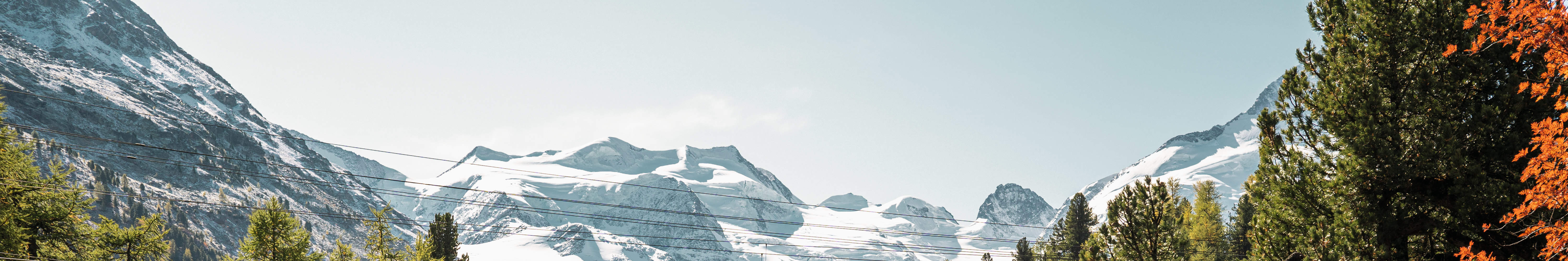 Bernina Express devant le glacier de Morteratsch, Grisons