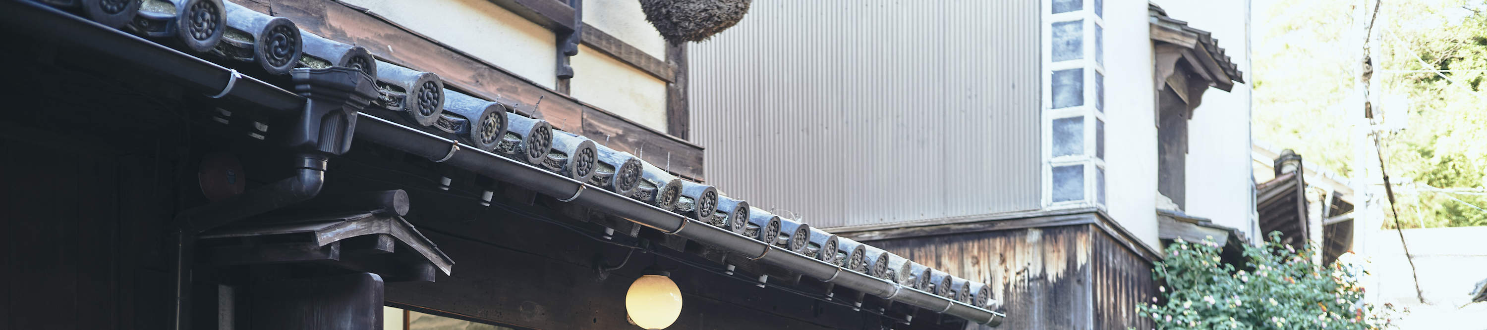 Sea Kayak Tour to the History of Tomonoura in the Seto Inland Sea