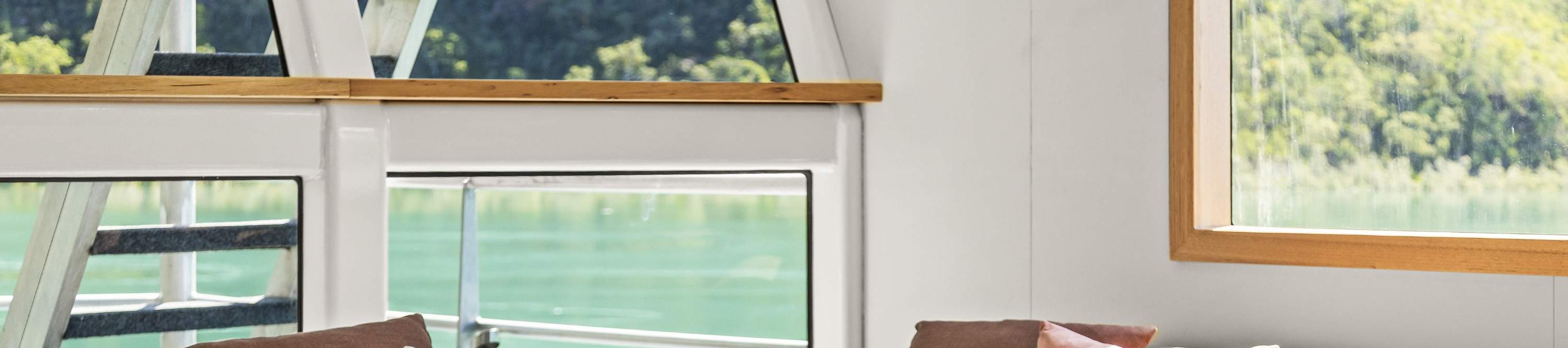 Hébergement confortable pendant la visite, assurant une expérience relaxante et agréable