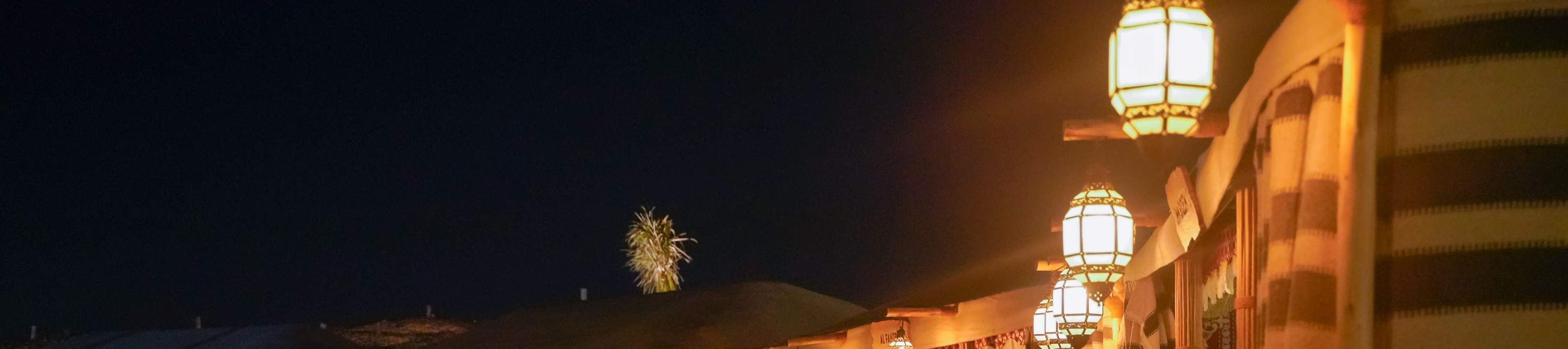 두바이에서 즐기는 특별한 밤의 캠핑