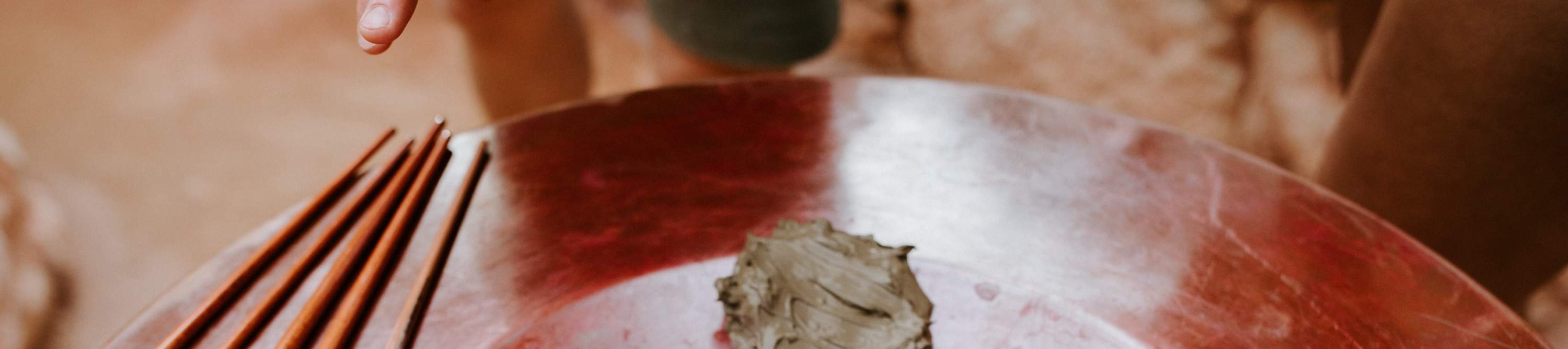 Peninsula Hot Springs Body Clay dan Bathe 