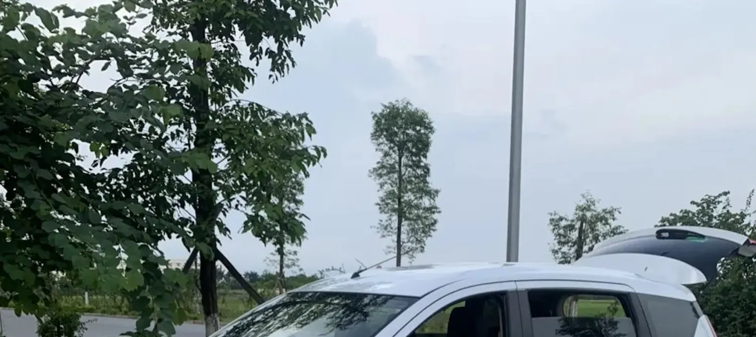 轿车