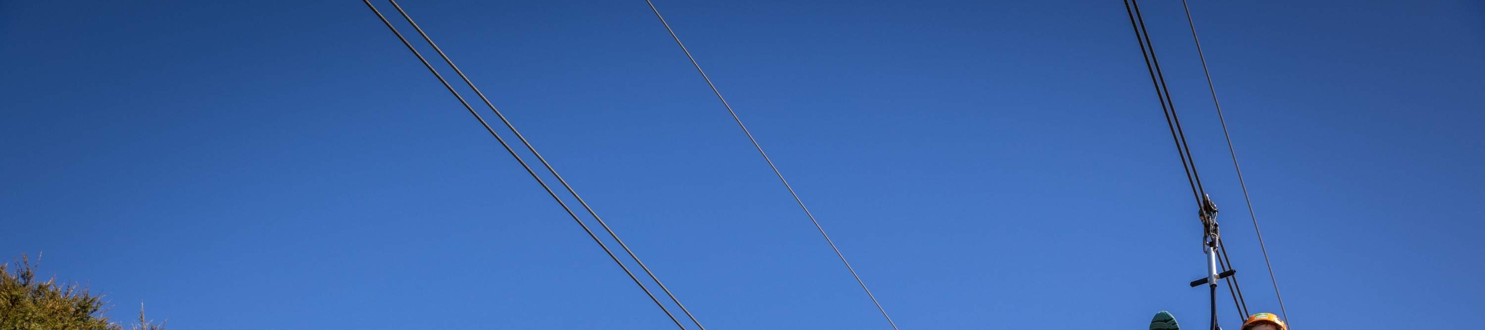 Pengalaman zipline yang memacu adrenalin