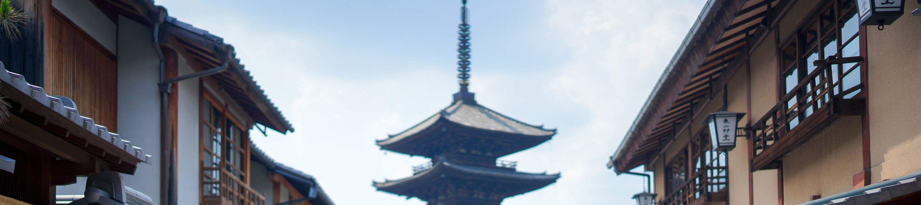 Kyoto: Personalized Commemorative Photo Shoot Service