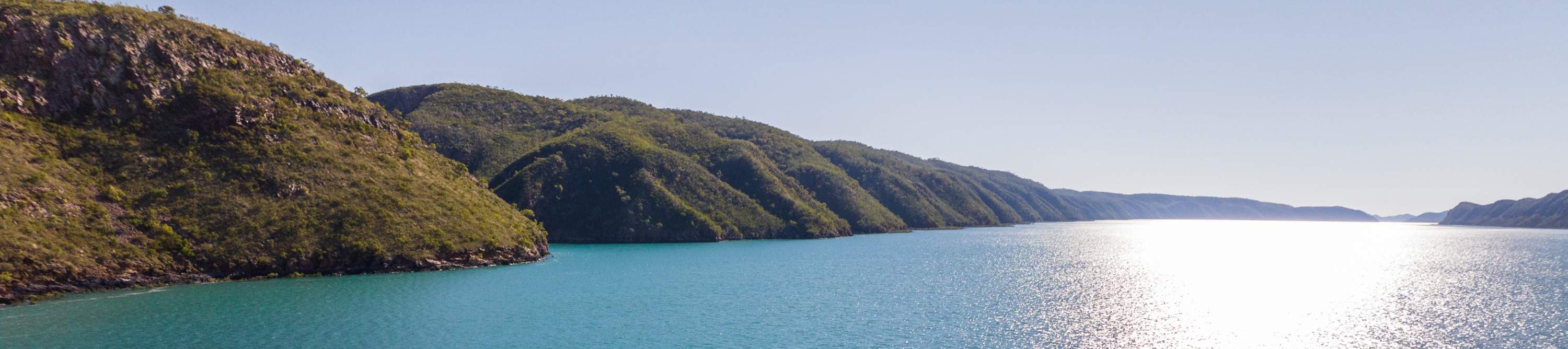 Créez des souvenirs inoubliables lors d'une aventure de 2 jours et 1 nuit aux Horizontal Falls, et explorez cette destination spectaculaire.