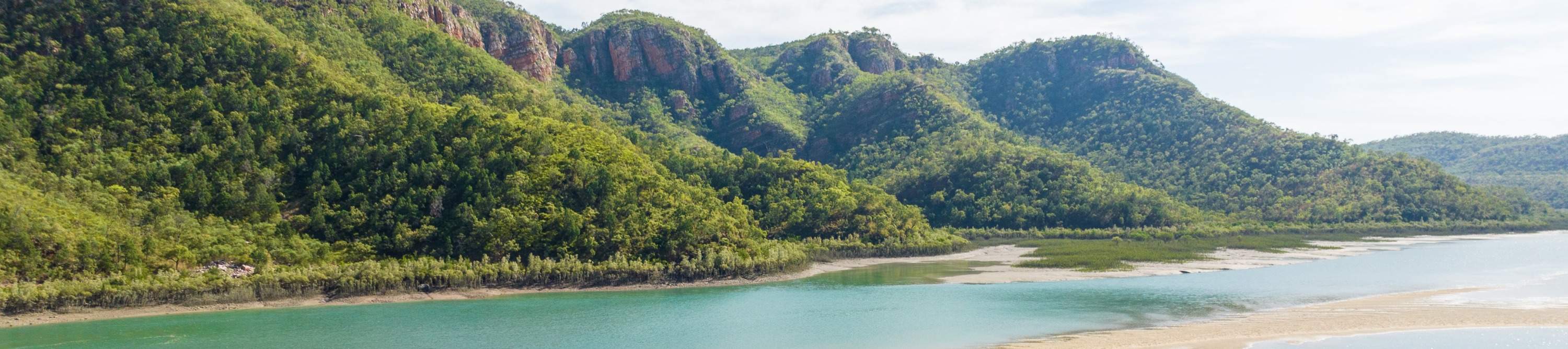 Découvrez la merveille des Horizontal Falls lors d'une aventure de 2J/1N, avec des vues panoramiques