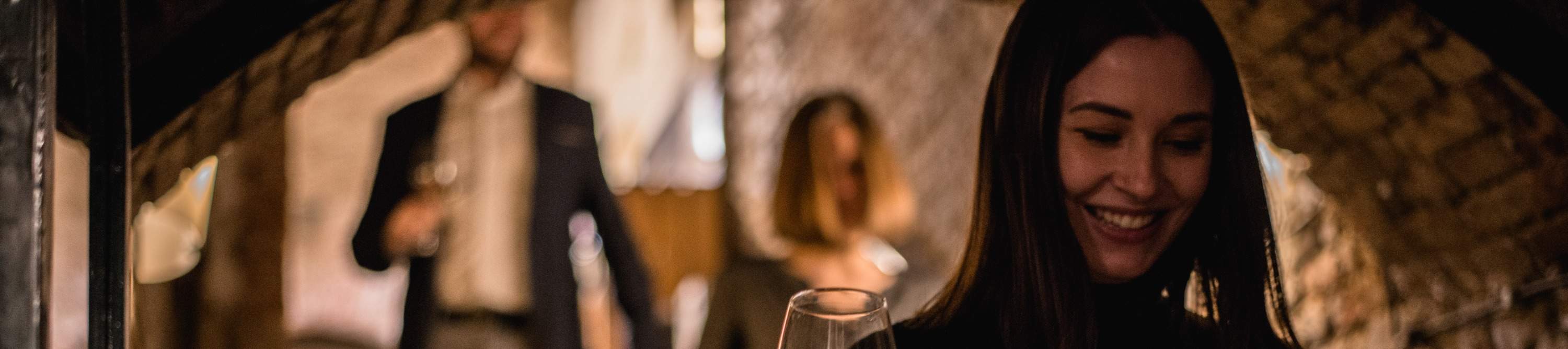 Tour riêng tham quan hầm rượu vang và nếm thử rượu ở Vienna