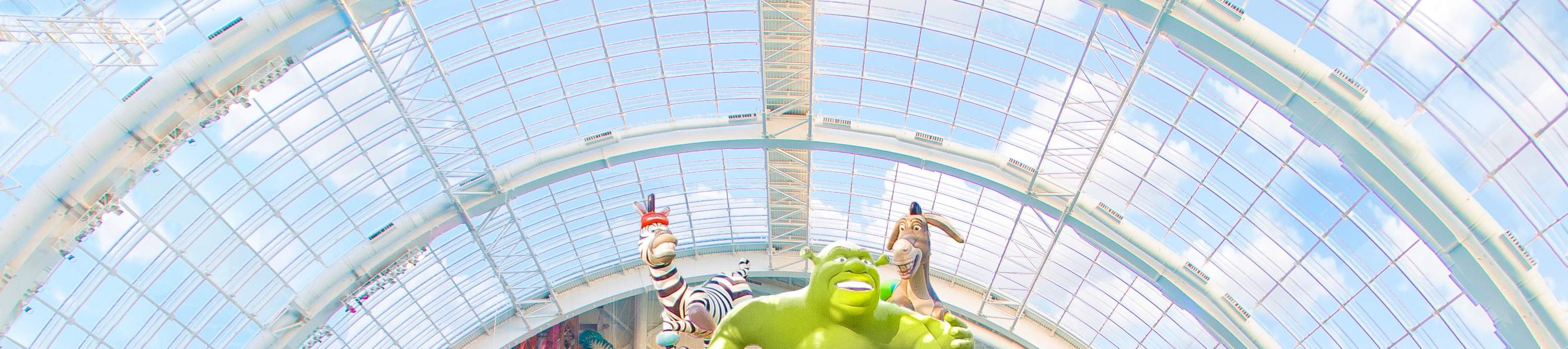 two children at the DreamWorks Water Park