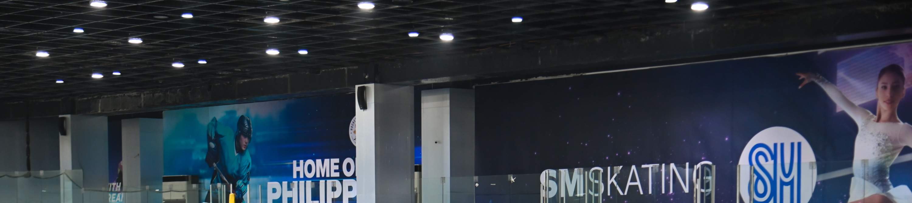 Esperienza di pattinaggio su ghiaccio all'SM Seaside Cebu