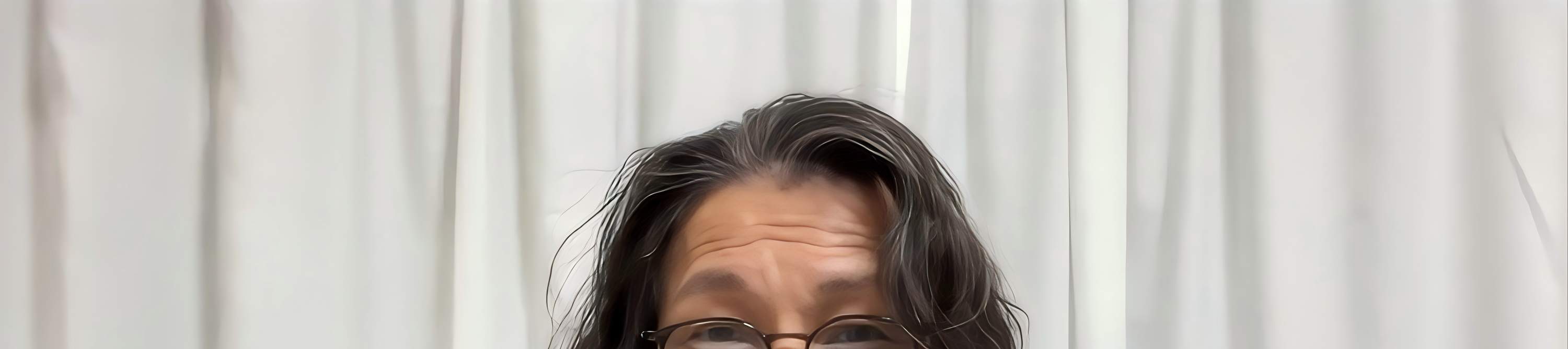 ขอต้อนรับอย่างอบอุ่นจากคาโต้ ทากะ เขารู้สึกตื่นเต้นที่จะได้แบ่งปันข้อมูลเชิงลึกอันเป็นเอกลักษณ์เกี่ยวกับวัฒนธรรมญี่ปุ่น ซึ่งเป็นเรื่องราวที่คุณจะหาฟังจากที่อื่นไม่ได้ เขาขอเชิญชวนนักเดินทางจากต่างประเทศเป็นการส่วนตัว เพื่อสัมผัสประสบการณ์ค่ำคืนที่แท้จริงแ