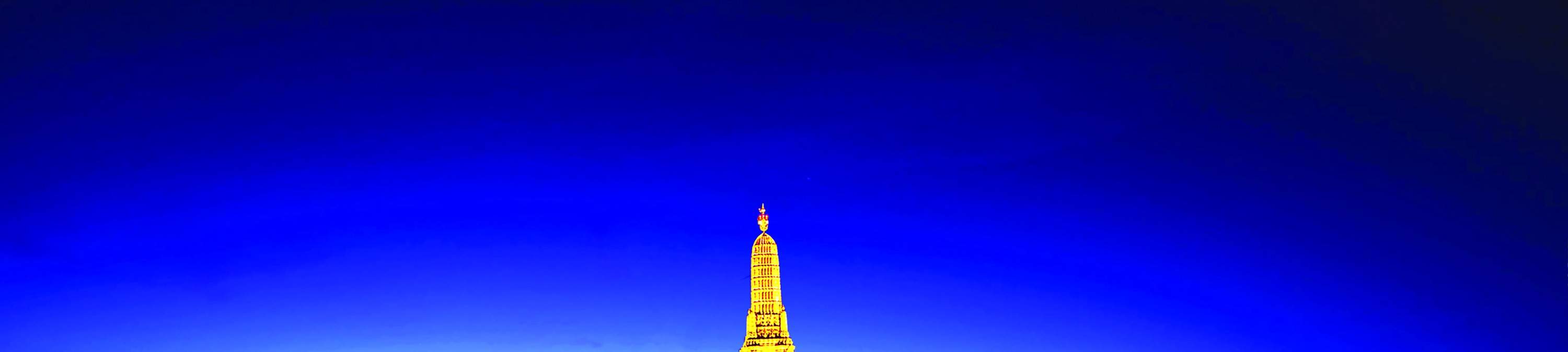 搭乘璀璨珍珠號，享用晚餐遊船，飽覽鄭王廟的迷人景色