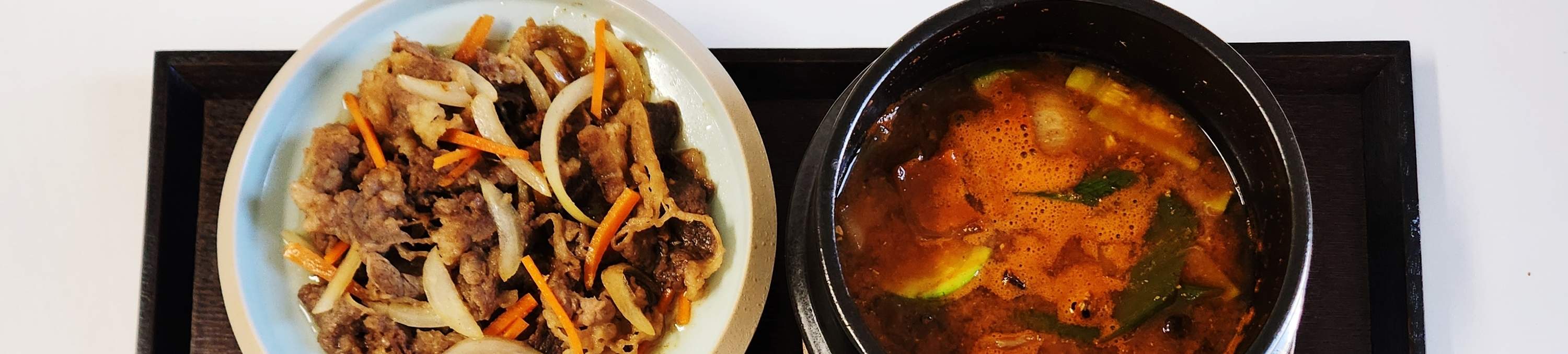 Menú básico de cena: Bibimbap, Doenjang jjigae, Jeon Surtido, Bulgogi