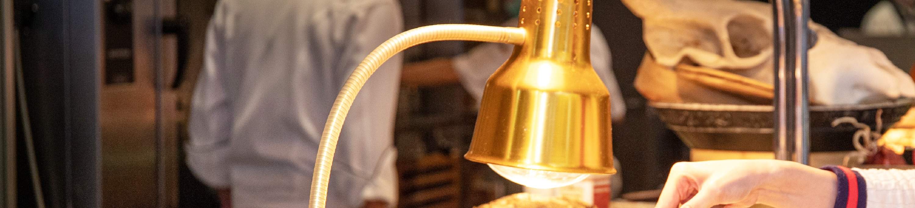 Keda Hotel｜Baiyan Buffet Restaurant｜MRT Longshan Temple Station