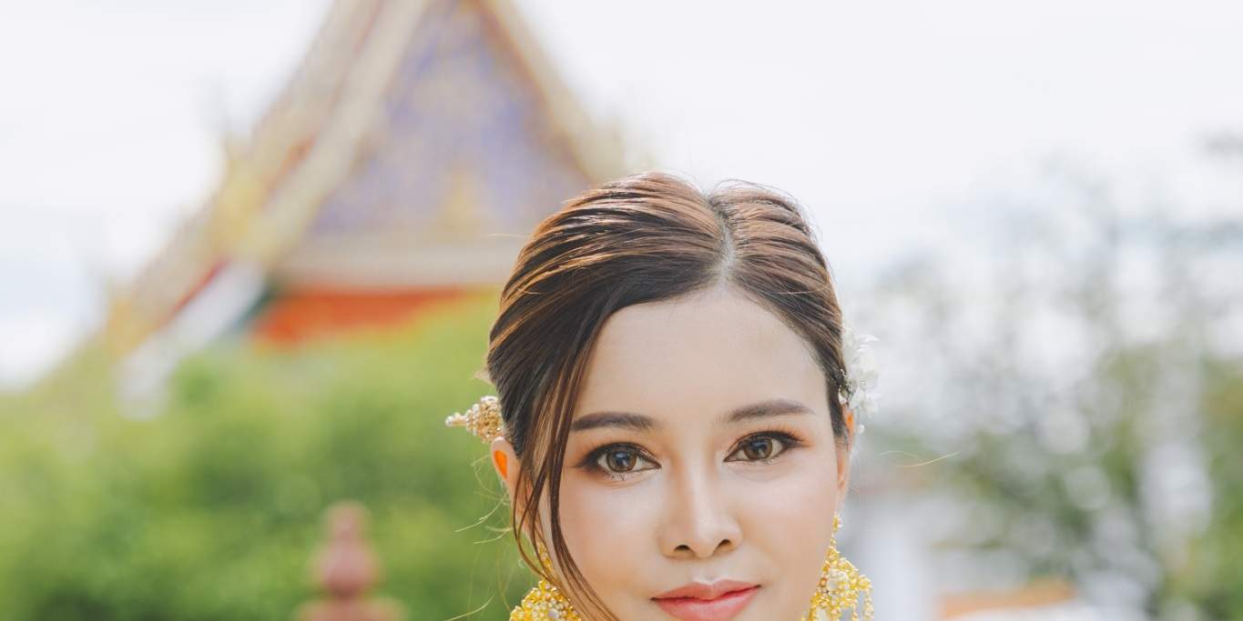 Absolute Thai: Thai Costume Rental Bangkok