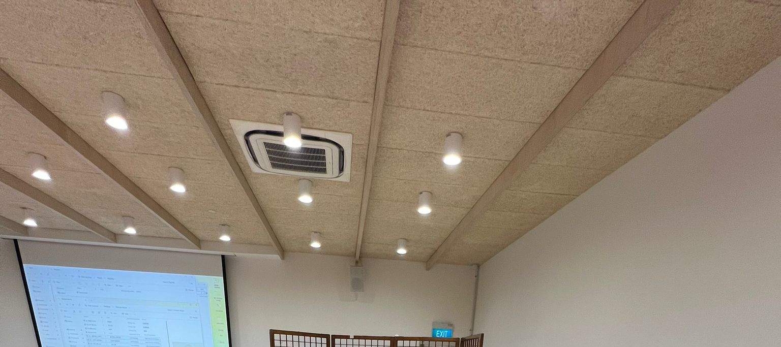 Taller de arte guiado para personas mayores en Singapur