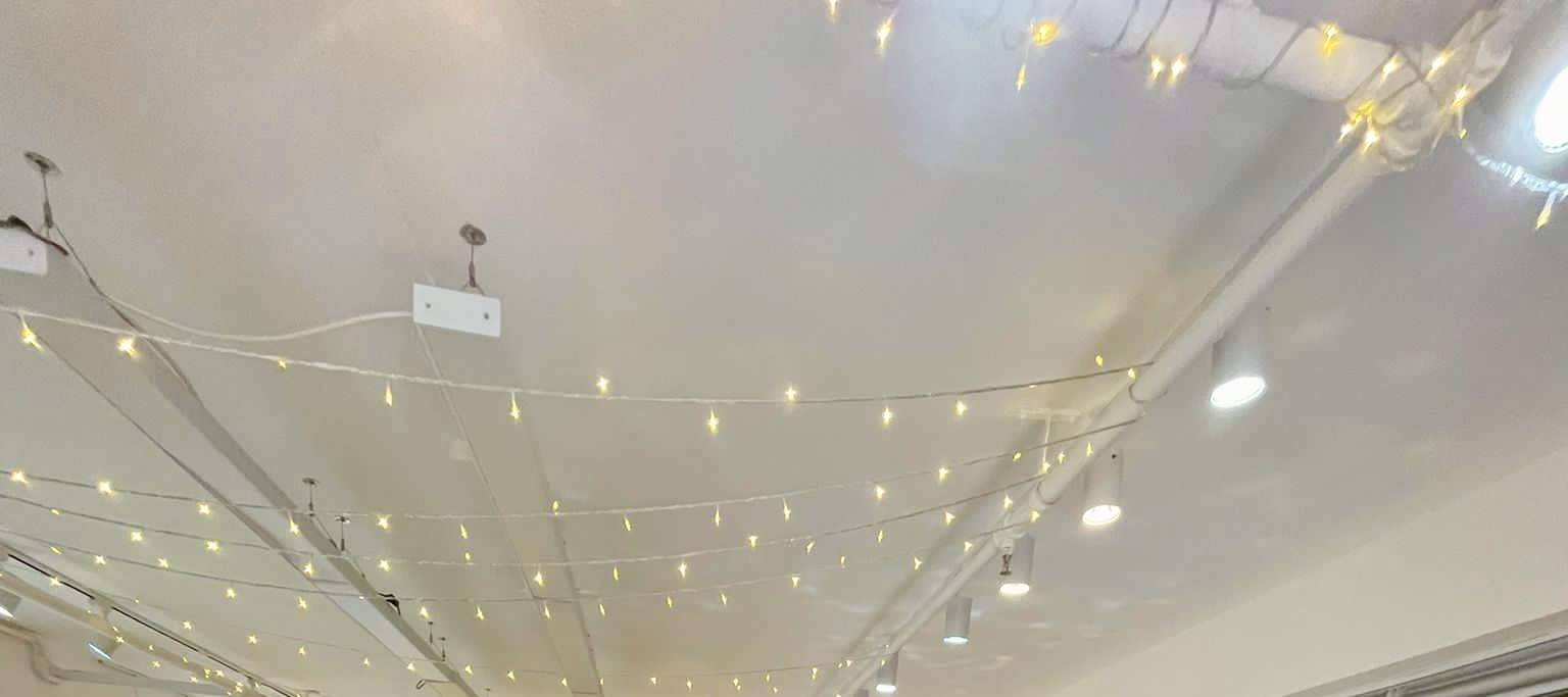 Rica Art Space - Acrylic art jamming workshop｜Texture painting workshop｜Art & Wine｜Wan Chai