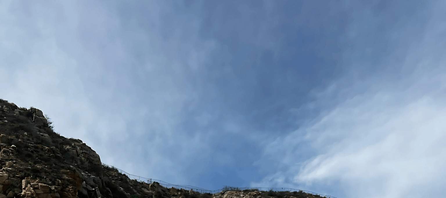 Trải nghiệm chuyến đi biển suôn sẻ với các tiện nghi hàng đầu và chỗ ngồi thoải mái