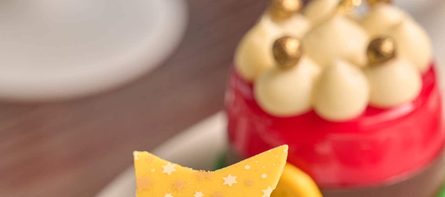 방콕 피콕 앨리 애프터눈 티 세트 by Waldorf Astoria