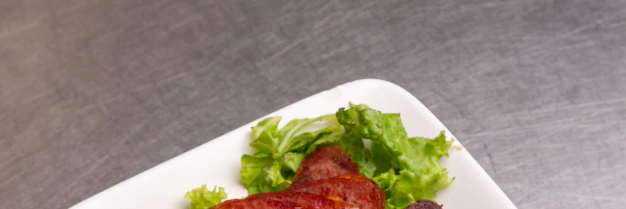 ลิ้มต้มเลือดหมู พัทยา