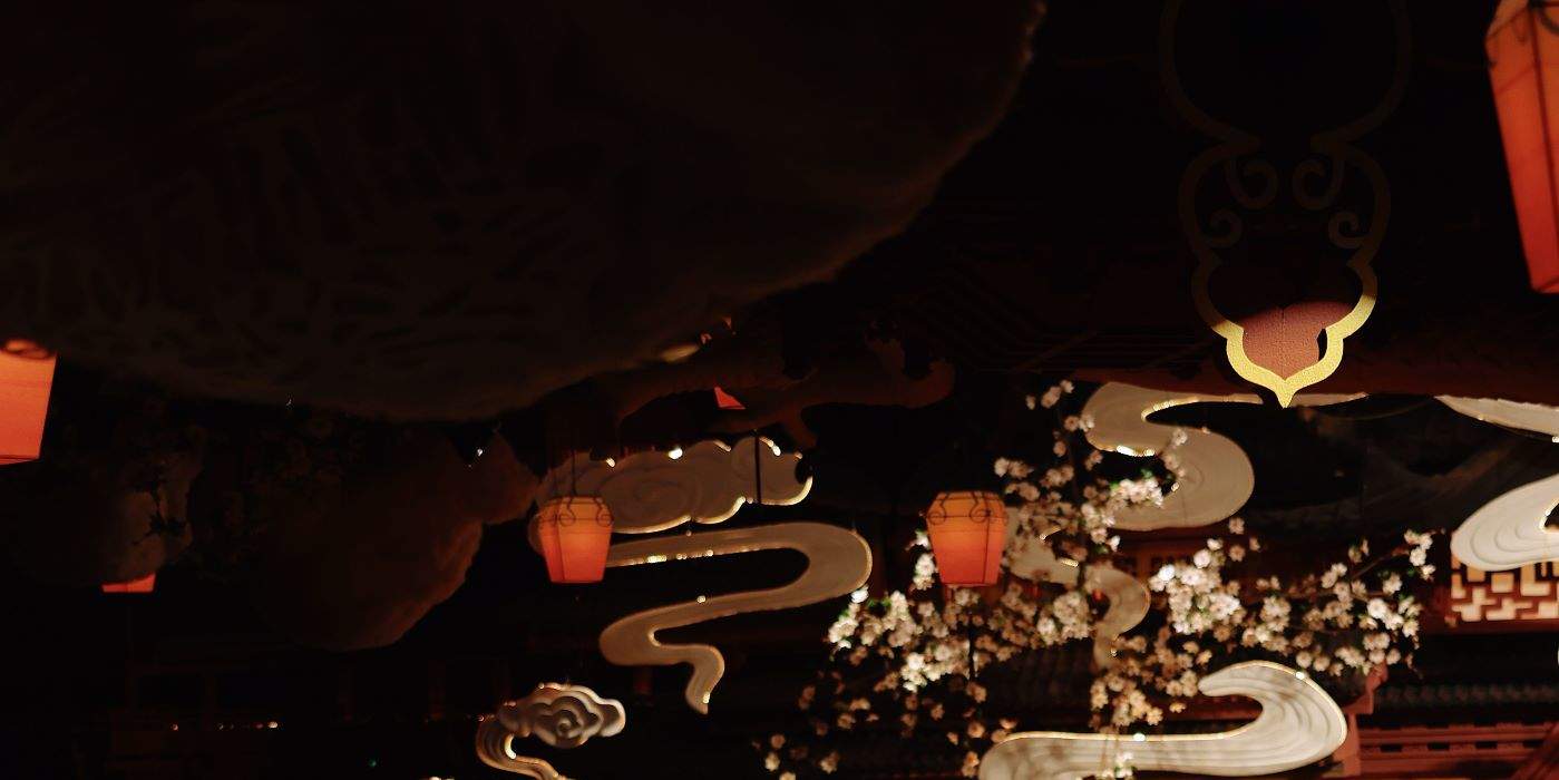 滁州御礼宴・琅琊楽宴（古風な背景の没入型食事＋古風な歌と踊りのパフォーマンス＋美食復刻君王宴＋君王が音楽を楽しむ瞬間を再現＋オプションで古代衣装の着付け体験）