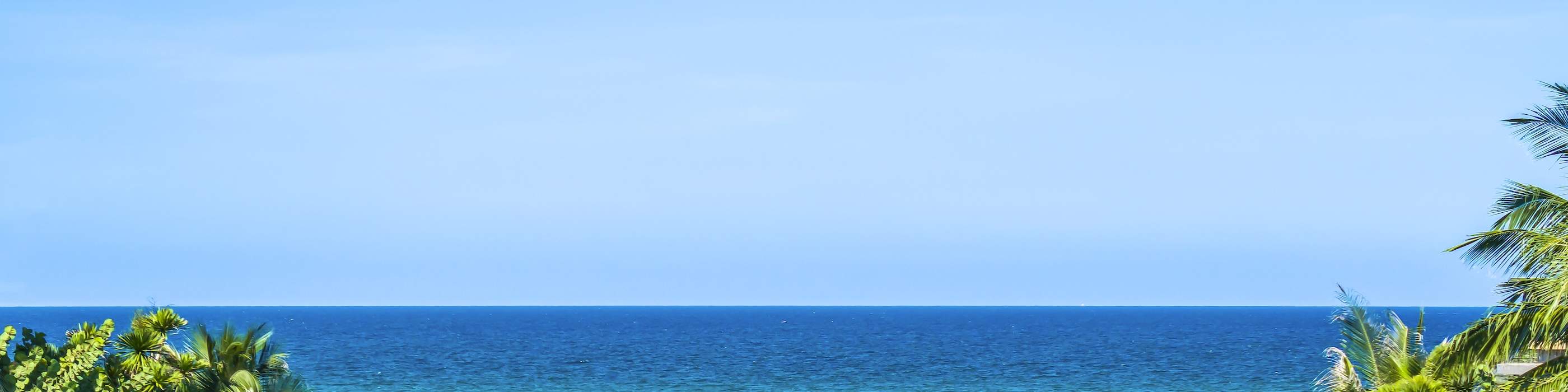 屋外インフィニティプール