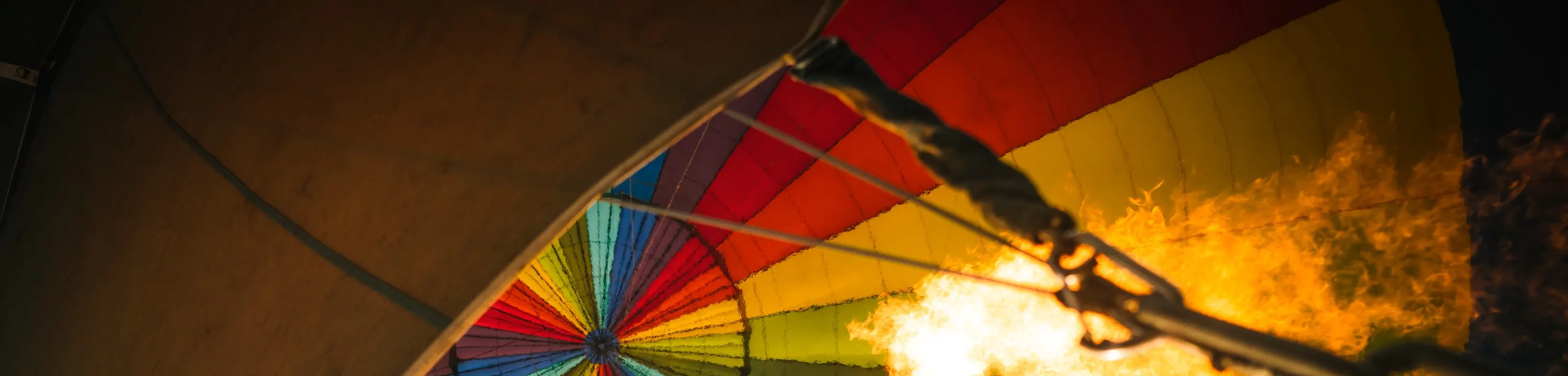 hot air balloon byron bay