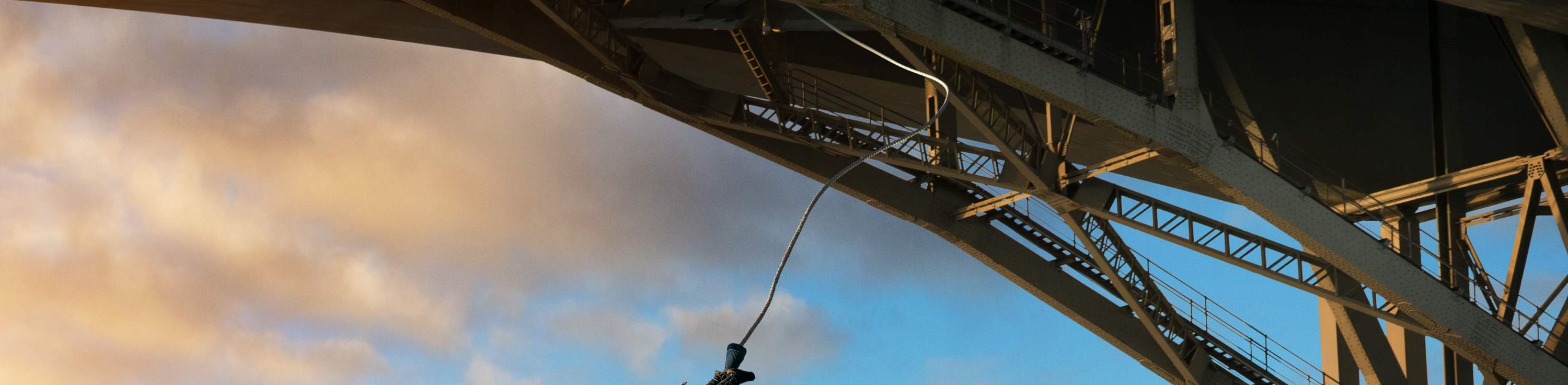 Nhảy bungy ngắm cảnh thành phố Auckland