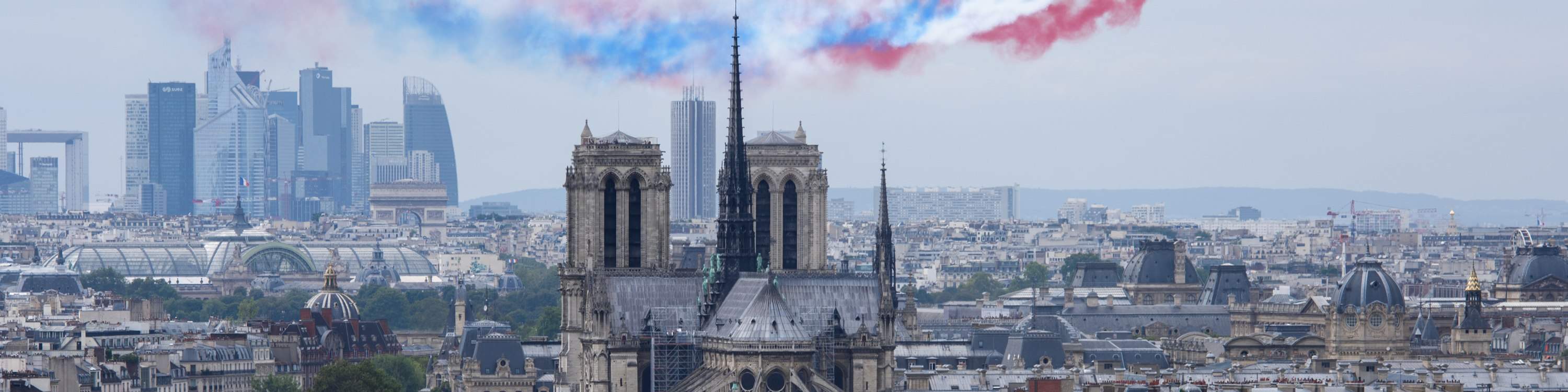 Crociera con cena a 3 portate sulla Senna da Parigi