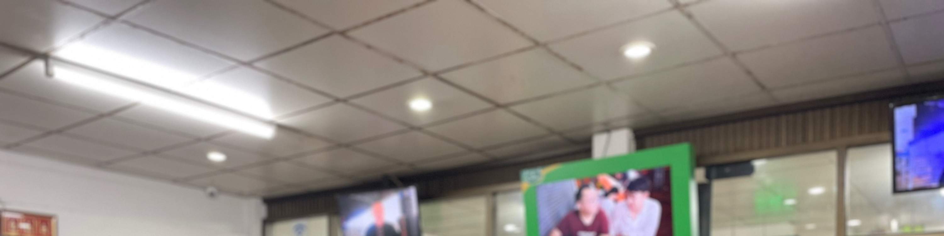 Đâu là thời gian tốt nhất để xếp hàng cho Jay Fai và Jeh O