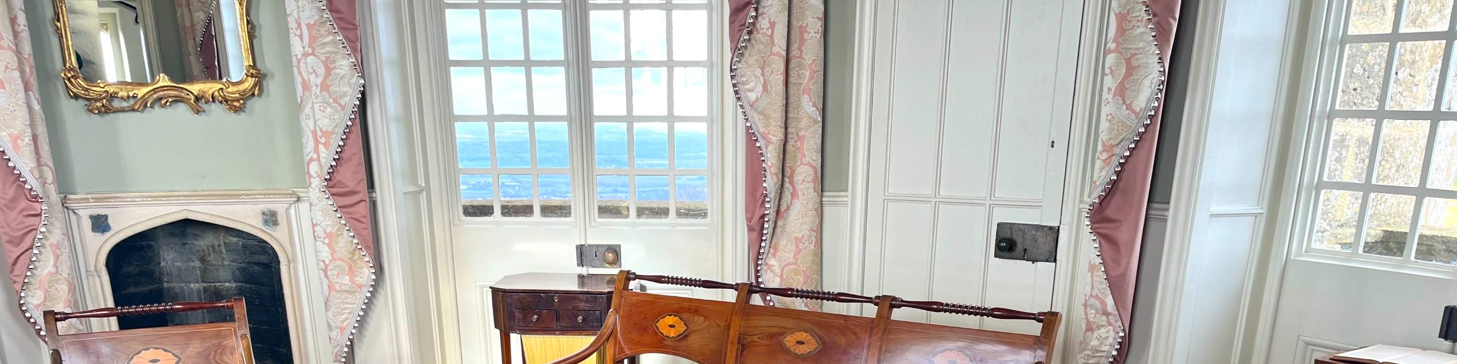 Day Tour to the Cotswolds and Broadway Tower with Cream Tea Klook